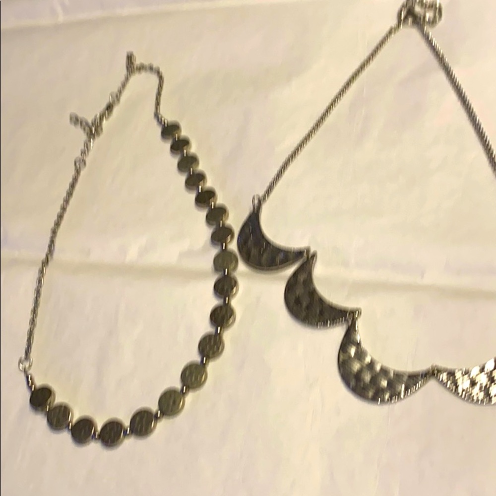 Bundle of two 16” necklaces in very good condition